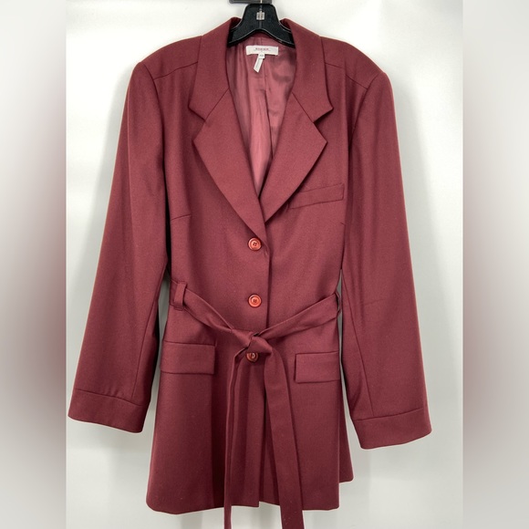 Rodier wool Blazer, belted and buttoned, front pockets, size 16 - Picture 1 of 11